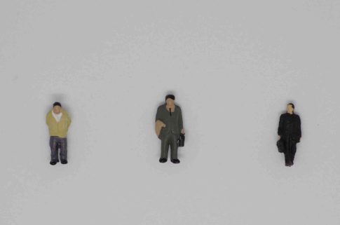 高卒で公務員になるには?職種や条件、公務員の意外な事実など