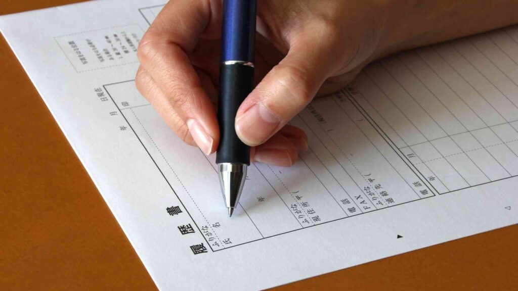 履歴書に中退を書かないのはNG?大学中退の書き方を見本付きで解説!