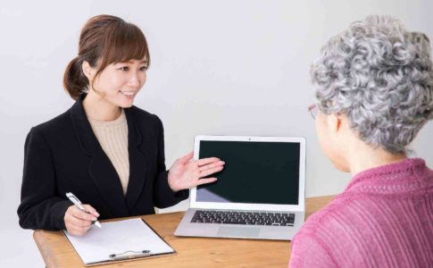 聞き上手な人に向いてる仕事を紹介!-自分の特徴を活かした職業を見つける方法とコツ-
