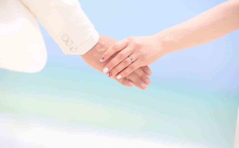 結婚と転職はどちらを優先すべき？【転職を成功させるポイントも】