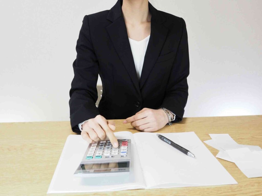 公認会計士は高卒でもなれる?学歴との関係を徹底解説!