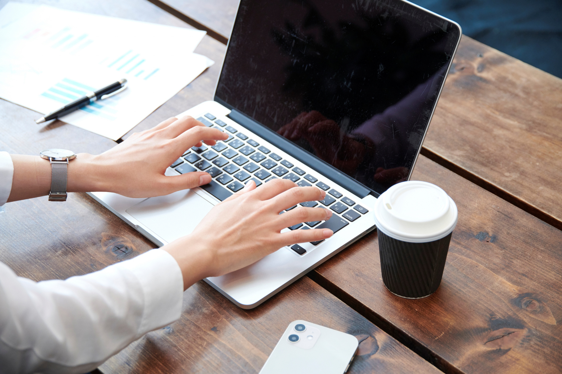 在宅ワークで有利な資格おすすめ15選 メリット デメリットも紹介