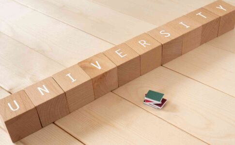 大学を休学する理由は?就職への影響も解説!