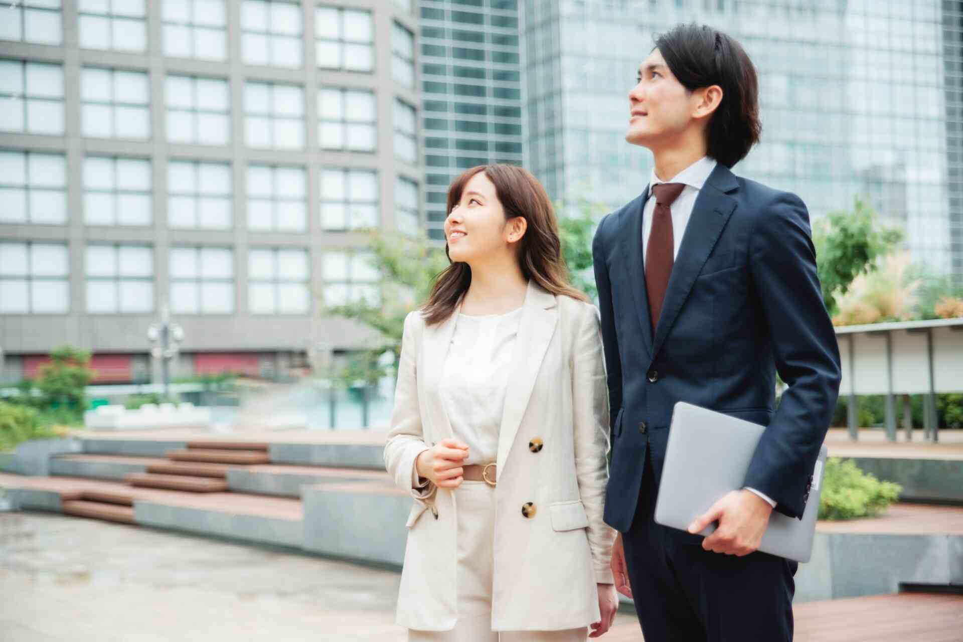 かっこいい仕事とは 就職の注意点と条件も解説