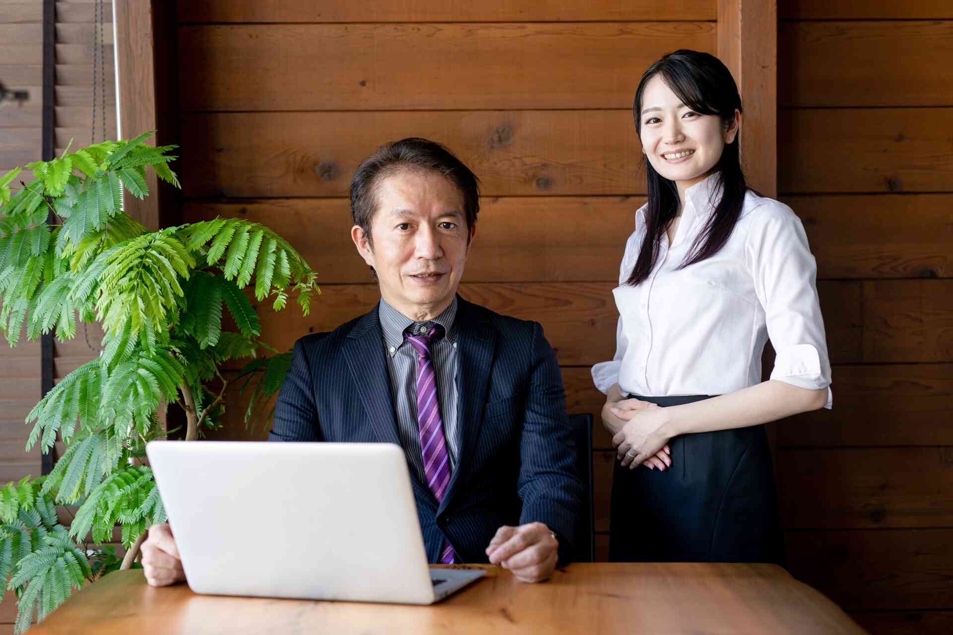 高収入の仕事ランキングを男女別に紹介!【無資格で稼げる仕事も】