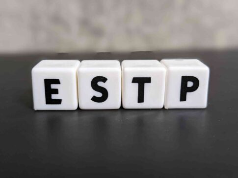 ESTP（起業家）に向いてる仕事15選！性格から分かる適職一覧