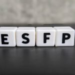 ESFP（エンターテイナー）タイプとは？意味や特徴、よくある質問を解説！