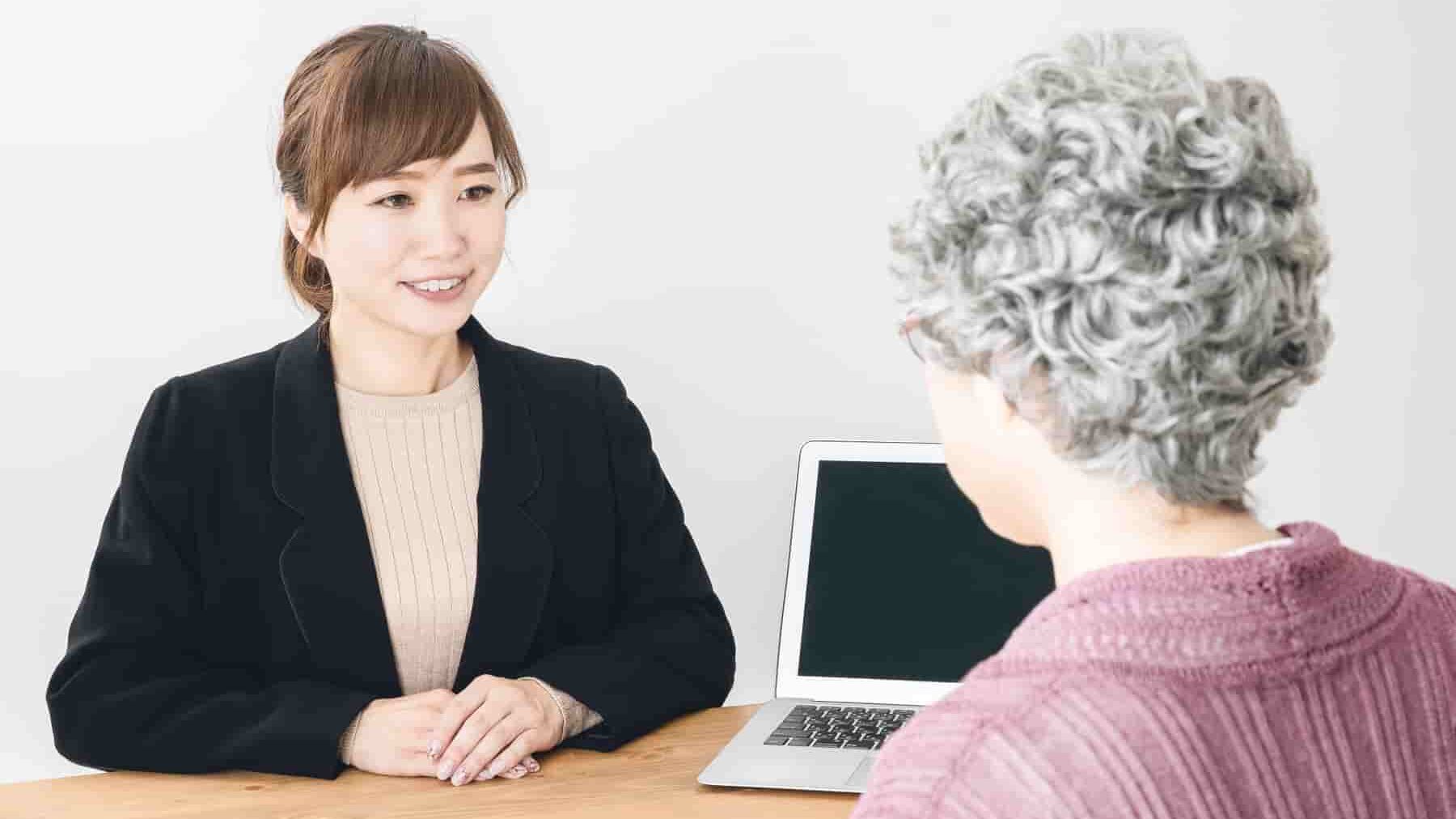 公務員とは？仕事内容や就職する方法から向いてる人まで網羅的に解説