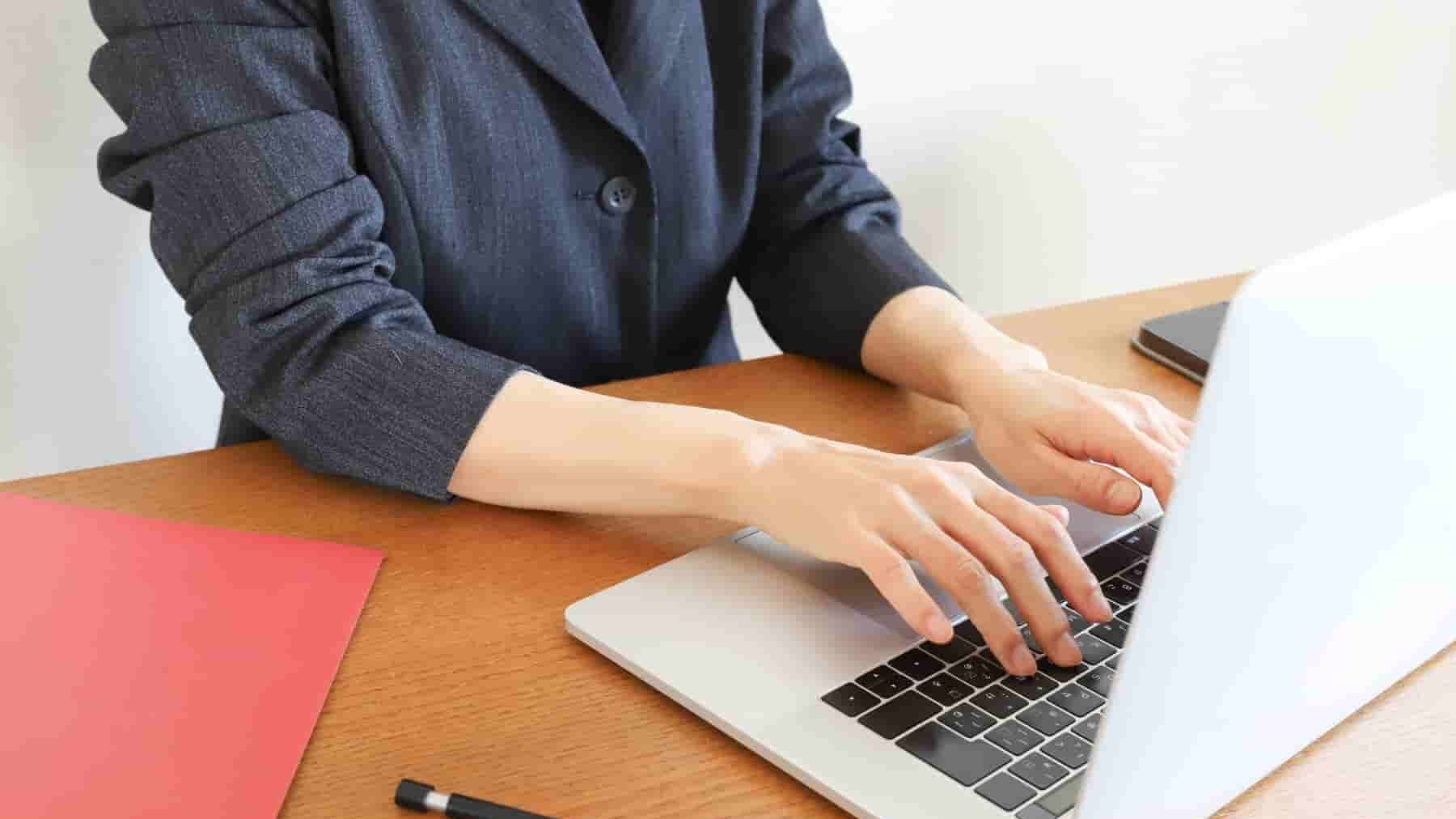 データ入力の仕事内容は?楽って本当?月収や在宅求人の探し方も解説