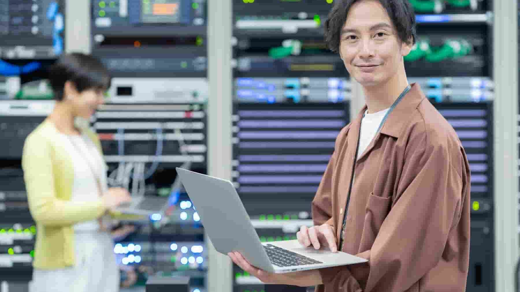 既卒からSEになれる?就職のコツや向いている人、注意点も解説