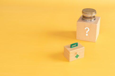 フリーターで国民健康保険が払えない時の対処法は？いくら払うかも解説