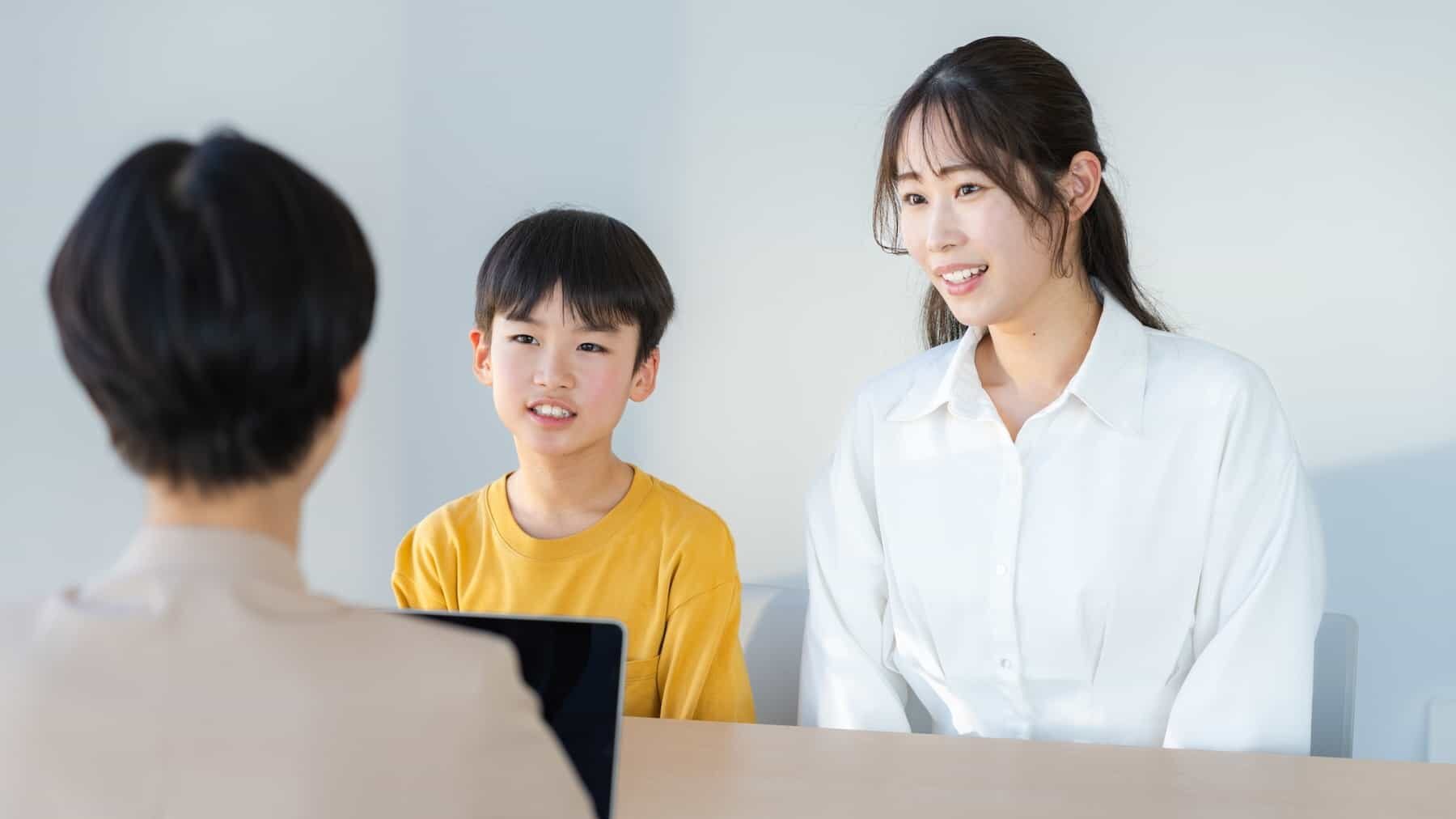 スクールカウンセラーとは？仕事内容や就職する方法から向いてる人まで網羅的に解説