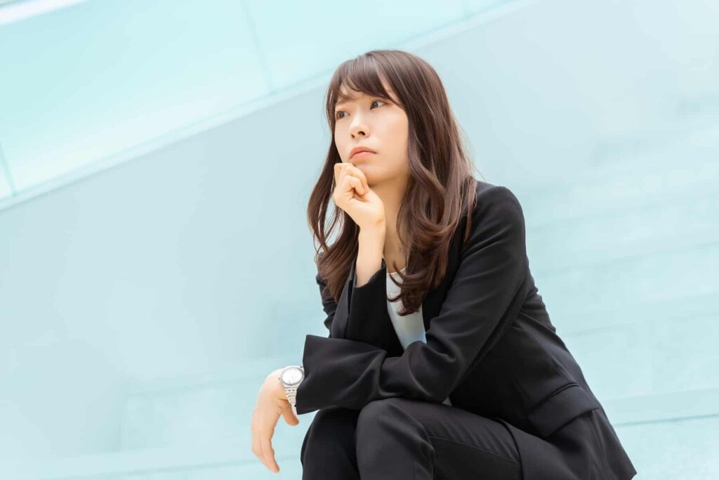 フリーターの老後はどうなる？年金受給額や老後に必要な貯金額を解説